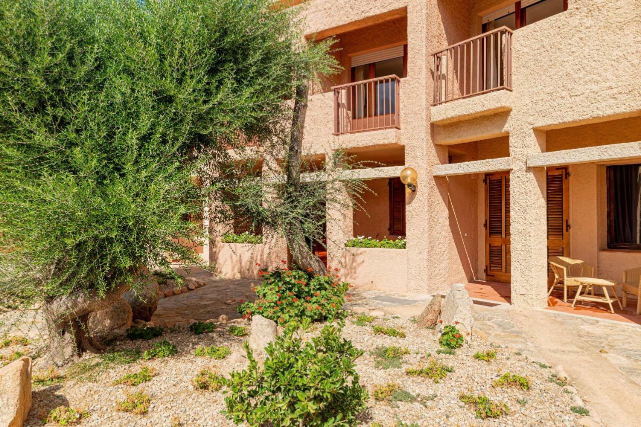 Hotel Cala Lunga La Maddalena  Exterior photo