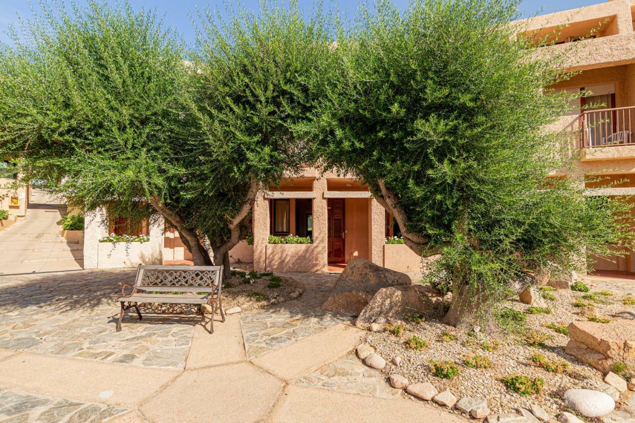 Hotel Cala Lunga La Maddalena  Exterior photo